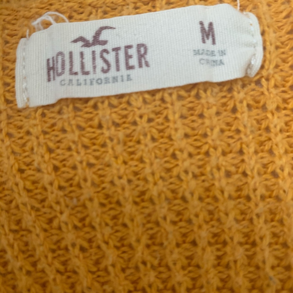Mustard Yellow Hollister Knit sweater (M) - Picture 6 of 12